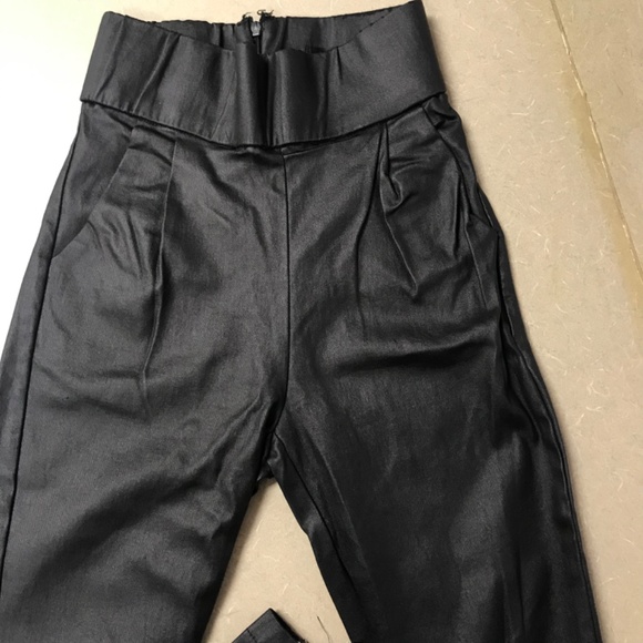 White Fox Women’s Pant - Picture 2 of 16